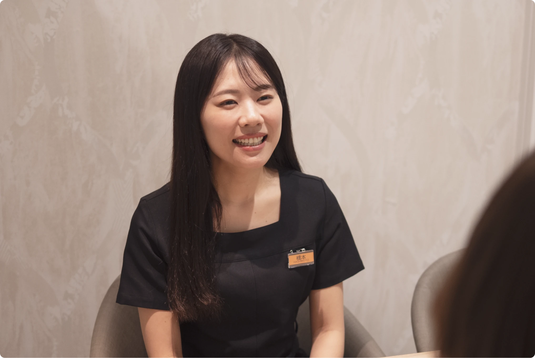 婚活アドバイザーとして働く橋本さん